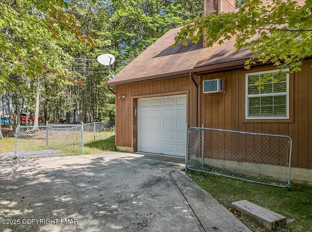 $269,000 | 153 Segatti Circle, Bushkill, PA 18324