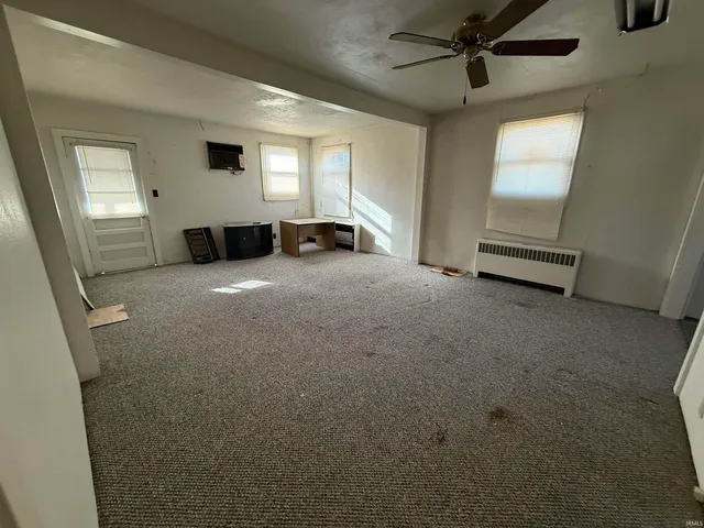 $49,900 | 10042 Highway 1, Lawrenceville, IL 62439