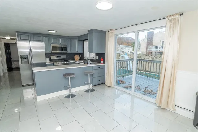 $525,000 | 2 Ash Lane, North Providence, RI 02911