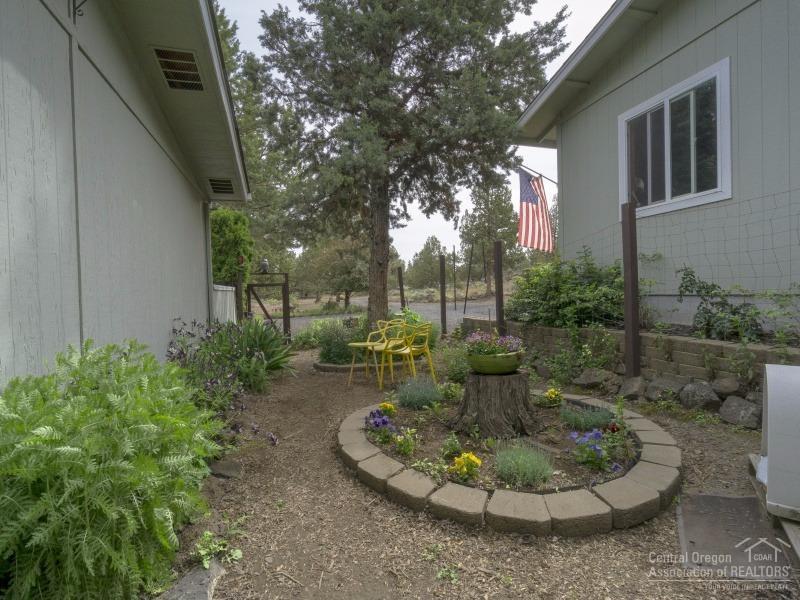 64847 Grande Loop Bend, OR 97701 - Photo 22 of 25 Additional Photo