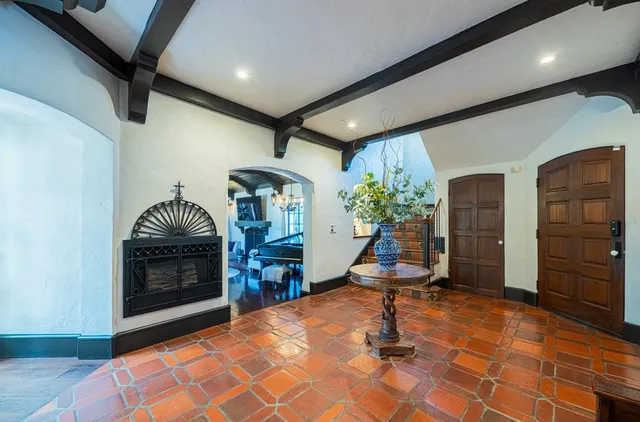 $2,128,000 | 1 Santa Lucia Avenue, Salinas, CA 93901