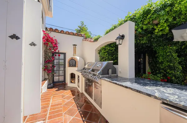 $2,098,000 | 1 Santa Lucia Avenue, Salinas, CA 93901