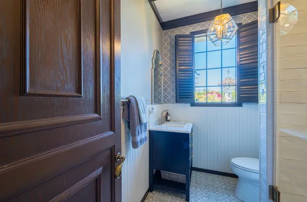 $2,098,000 | 1 Santa Lucia Avenue, Salinas, CA 93901