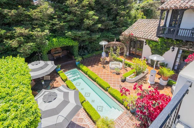 $2,128,000 | 1 Santa Lucia Avenue, Salinas, CA 93901