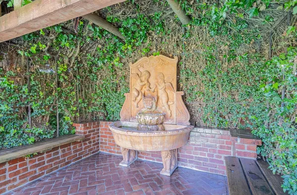 $2,098,000 | 1 Santa Lucia Avenue, Salinas, CA 93901