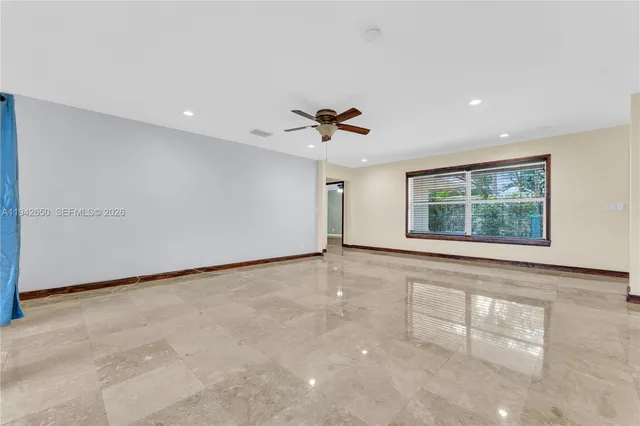 $6,750 | 601 North 44th Avenue, Hollywood, FL 33021