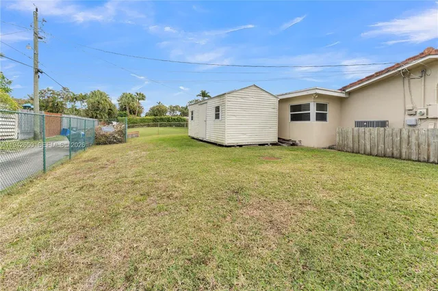 $6,750 | 601 North 44th Avenue, Hollywood, FL 33021