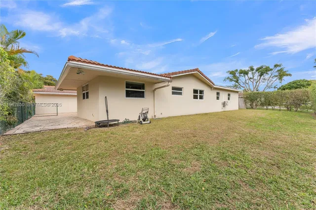 $6,750 | 601 North 44th Avenue, Hollywood, FL 33021