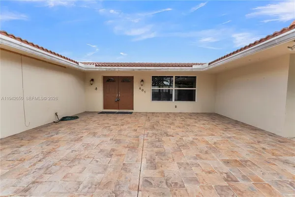 $6,000 | 601 North 44th Avenue, Hollywood, FL 33021