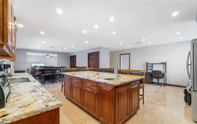 $6,995 | 601 North 44th Avenue, Hollywood, FL 33021