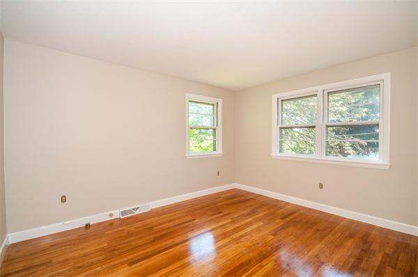 14 Rockingham Avenue Lowell, MA 01851 - Photo 14 of 22 Gallery Image 14