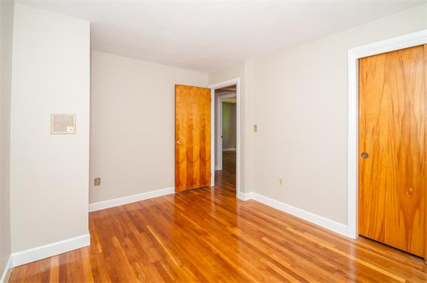 14 Rockingham Avenue Lowell, MA 01851 - Photo 17 of 22 Gallery Image 17