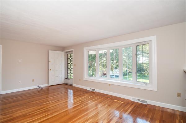 14 Rockingham Avenue Lowell, MA 01851 - Photo 6 of 22 Gallery Image 6