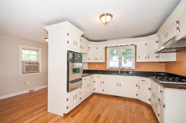 14 Rockingham Avenue Lowell, MA 01851 - Photo 7 of 22 Gallery Image 7
