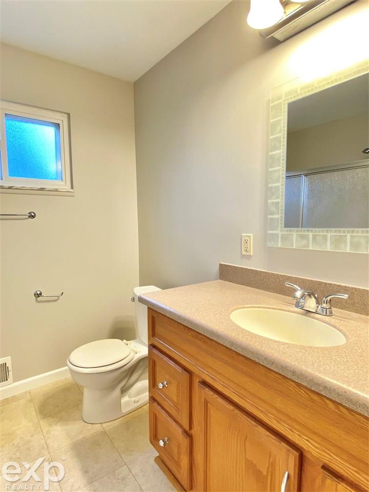 620 Helmand Street Rochester Hills, MI 48307 - Photo 16 of 27