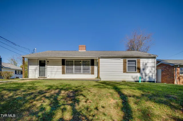 $1,700 | 837 East State Street, Bristol, TN 37620