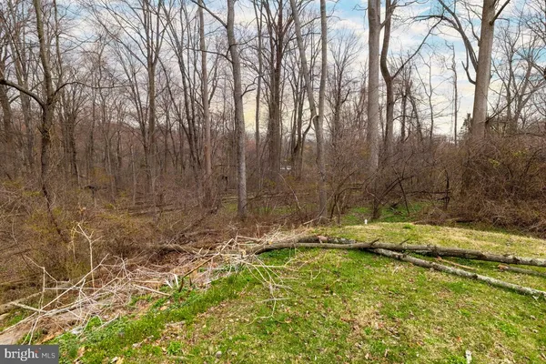 $375,000 | 1555 Fieldwood Road, Southampton, PA 18966