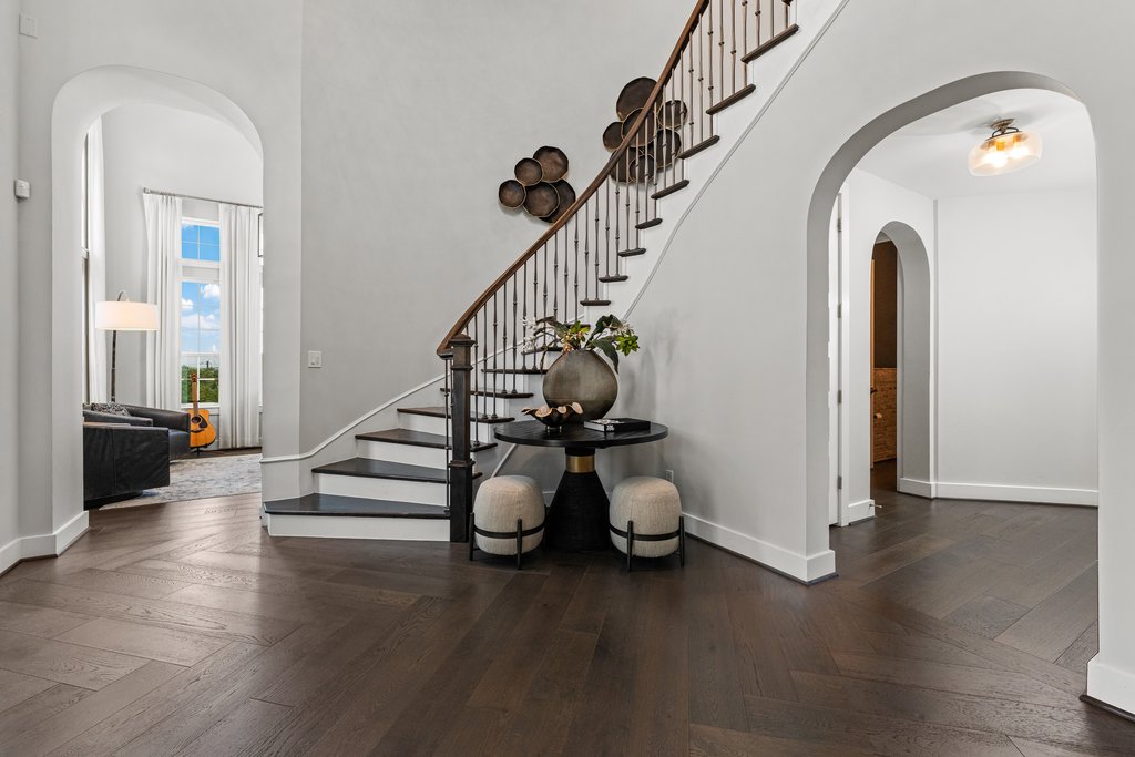 203 Lodestone Lane Austin, TX 78738 - Photo 9 of 40 Front foyer