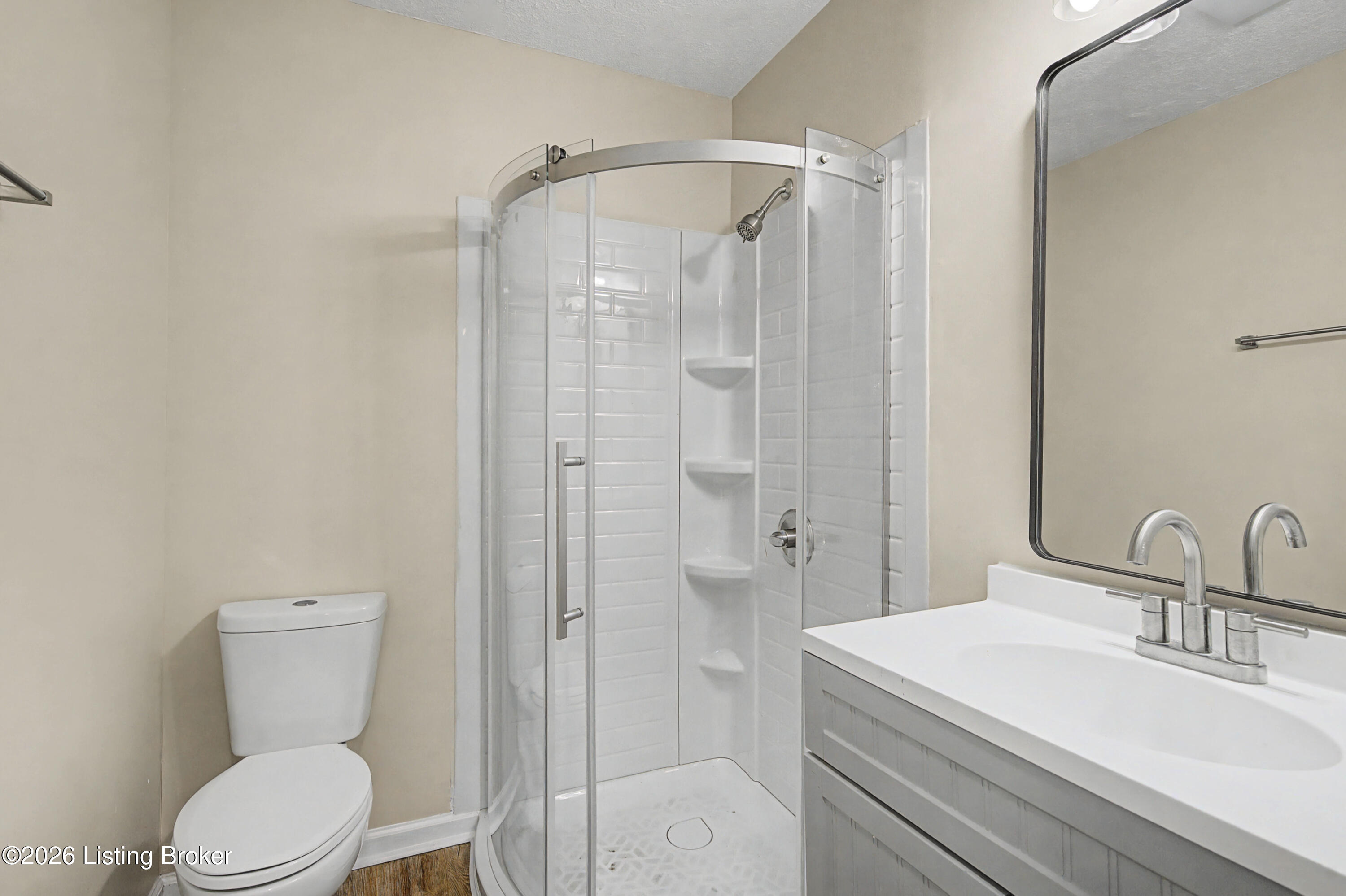 711 Shaffer Road Fairdale, KY 40118 - Photo 20 of 29 Primary Bathroom