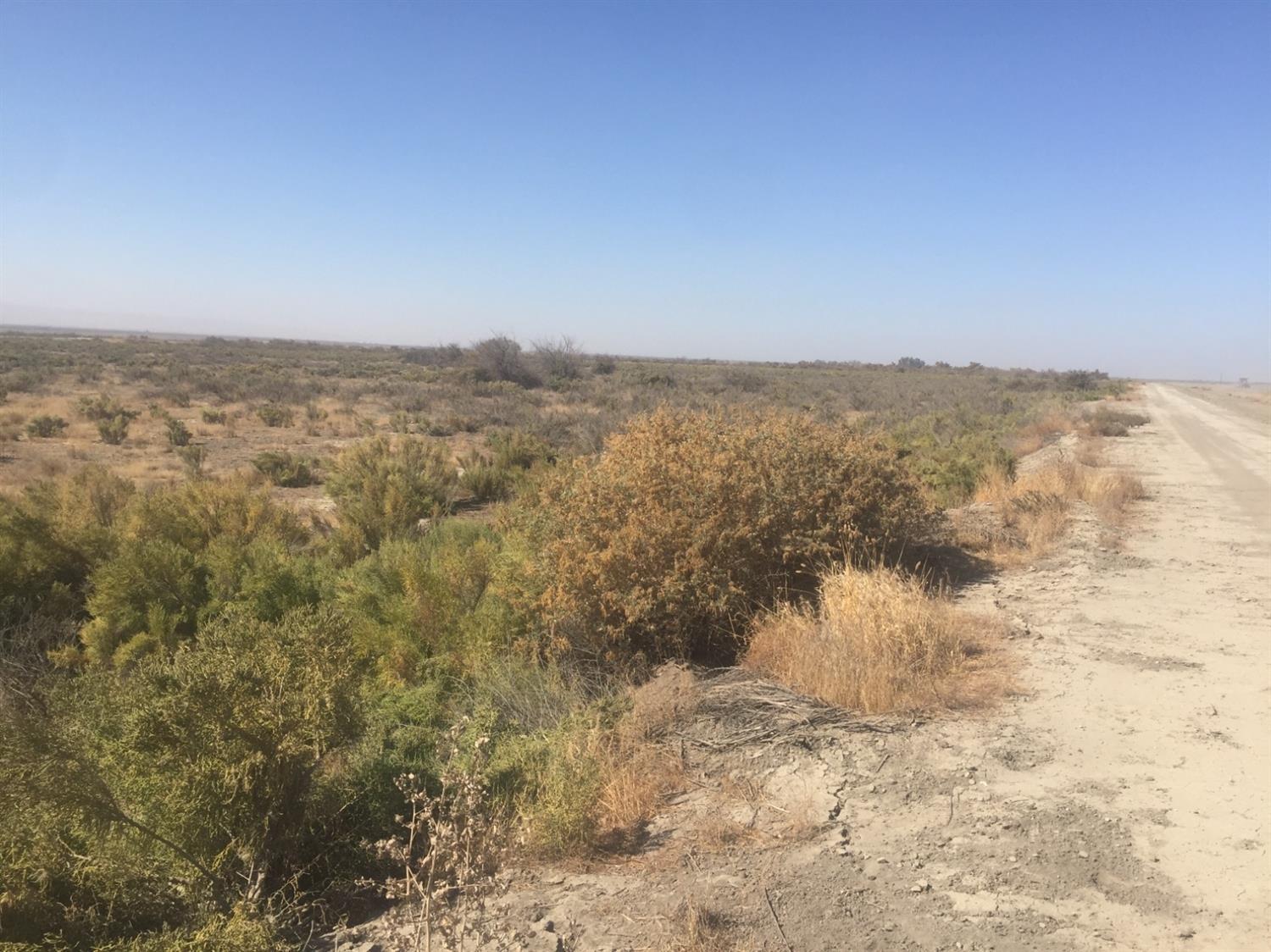 123 Highway 58 Buttonwillow Ca Buttonwillow, CA 93206 - Photo 2 of 3 a view of a lake view
