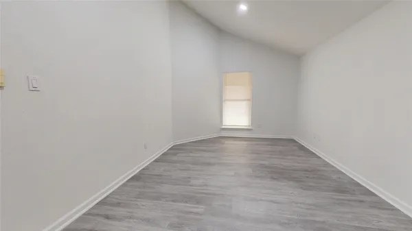 $2,000 | 7415 Alcomita Drive, Houston, TX 77083