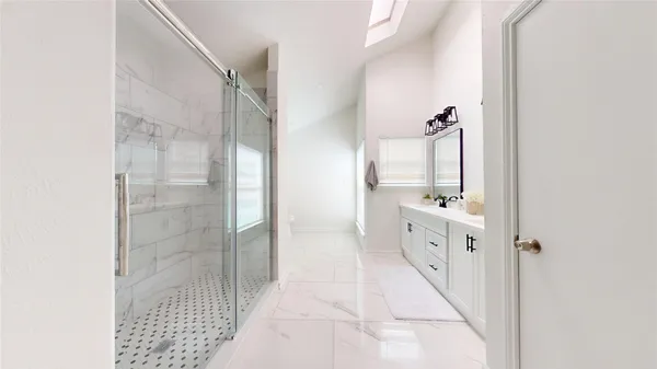 $2,000 | 7415 Alcomita Drive, Houston, TX 77083