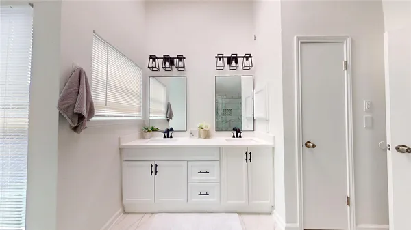 $2,000 | 7415 Alcomita Drive, Houston, TX 77083