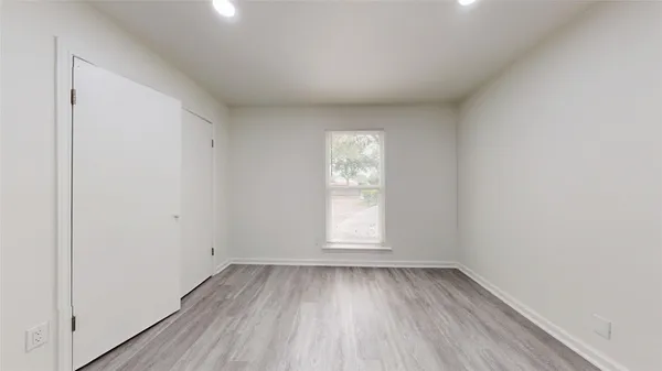 $2,000 | 7415 Alcomita Drive, Houston, TX 77083