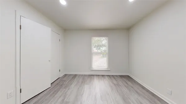 $2,000 | 7415 Alcomita Drive, Houston, TX 77083