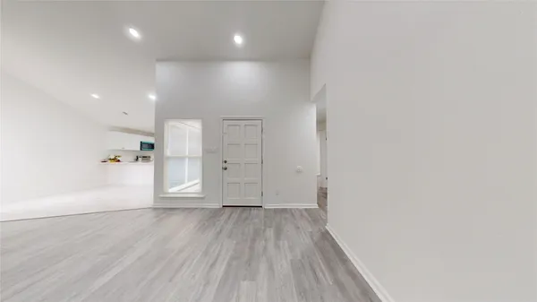 $2,000 | 7415 Alcomita Drive, Houston, TX 77083