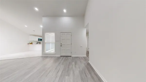 $2,000 | 7415 Alcomita Drive, Houston, TX 77083