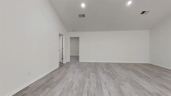 $2,000 | 7415 Alcomita Drive, Houston, TX 77083