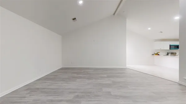 $2,000 | 7415 Alcomita Drive, Houston, TX 77083