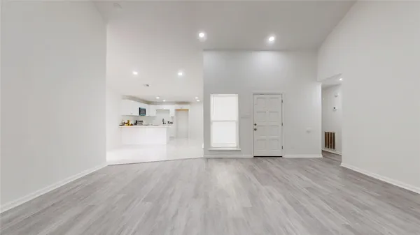 $2,000 | 7415 Alcomita Drive, Houston, TX 77083