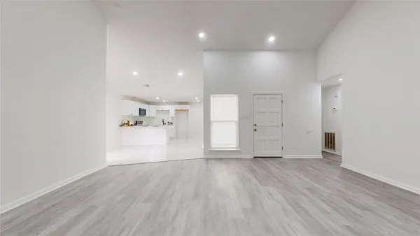 $2,000 | 7415 Alcomita Drive, Houston, TX 77083