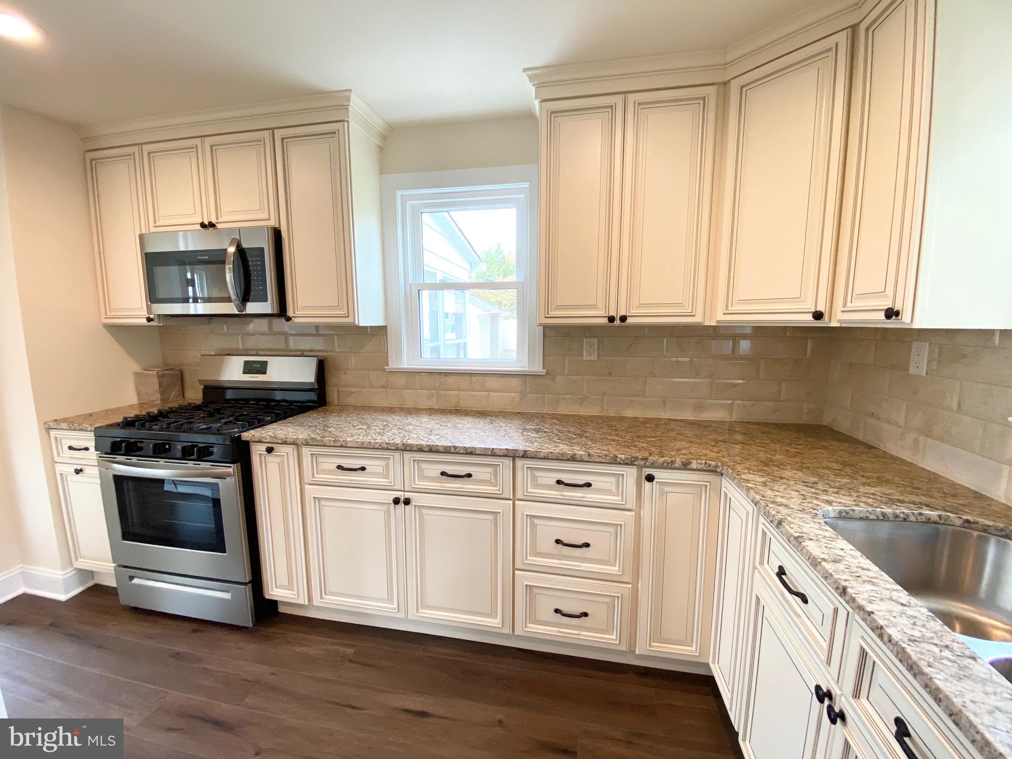 40 Edinburg Road Hamilton, NJ 08619 - Photo 4 of 20