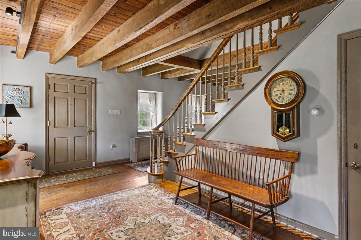 144 Creek Road Chalfont, PA 18914 - Photo 22 of 48 Entrance foyer