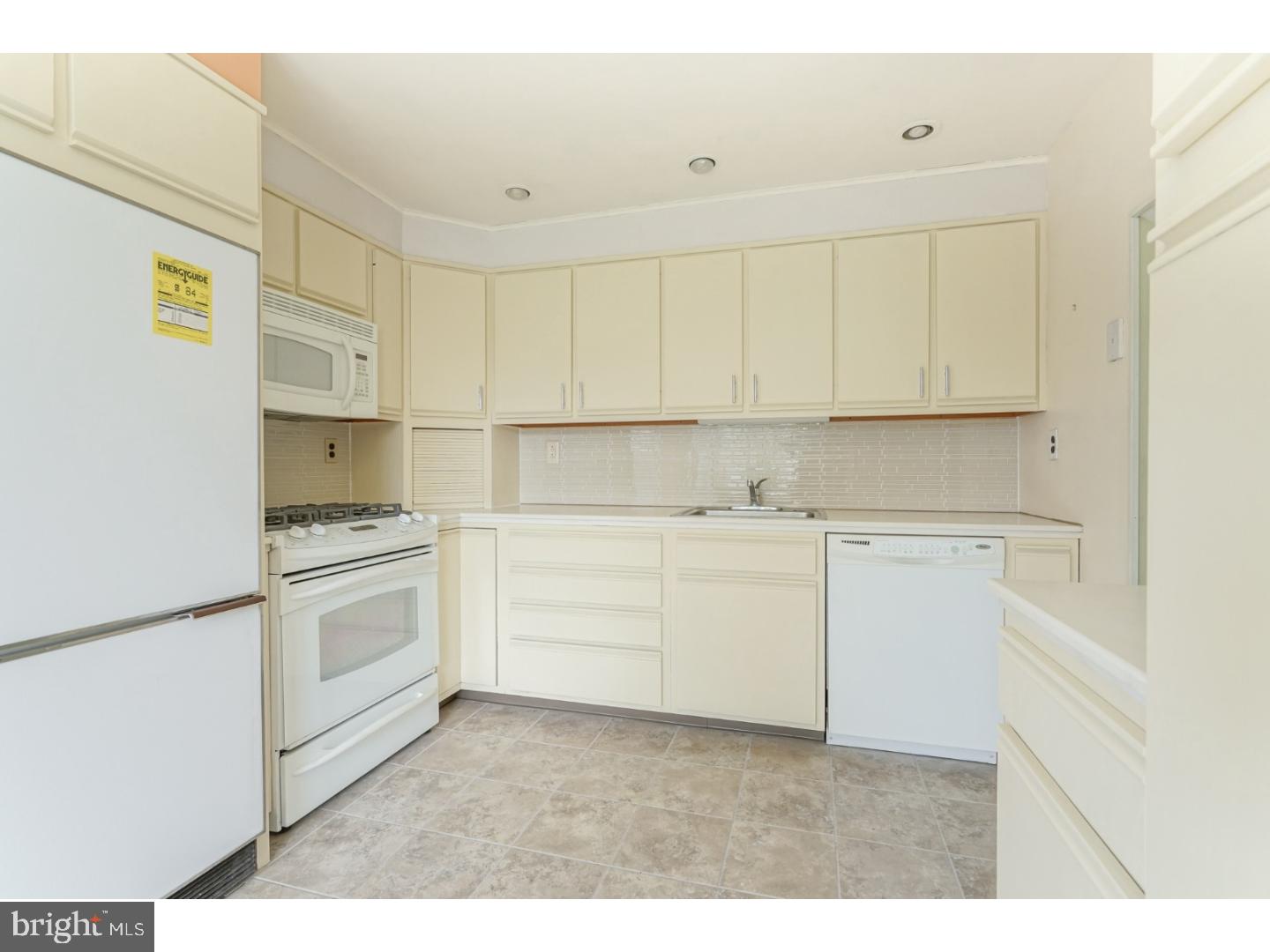 1161 Bloomdale Road Philadelphia, PA 19115 - Photo 12 of 24 Gallery Image 12