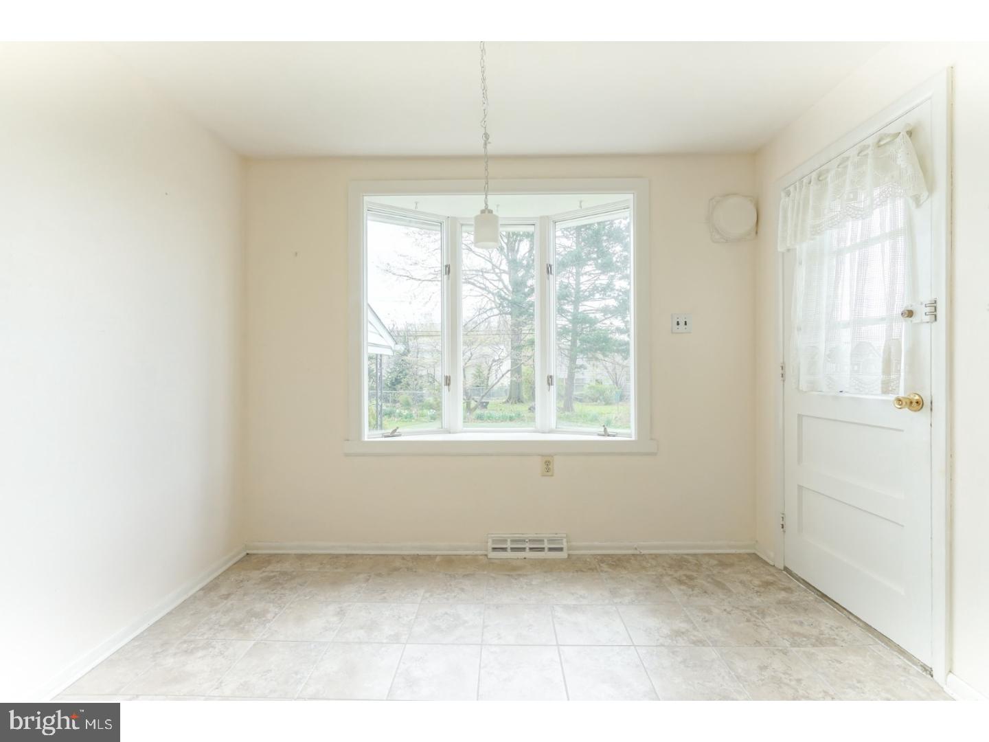 1161 Bloomdale Road Philadelphia, PA 19115 - Photo 13 of 24 Gallery Image 13