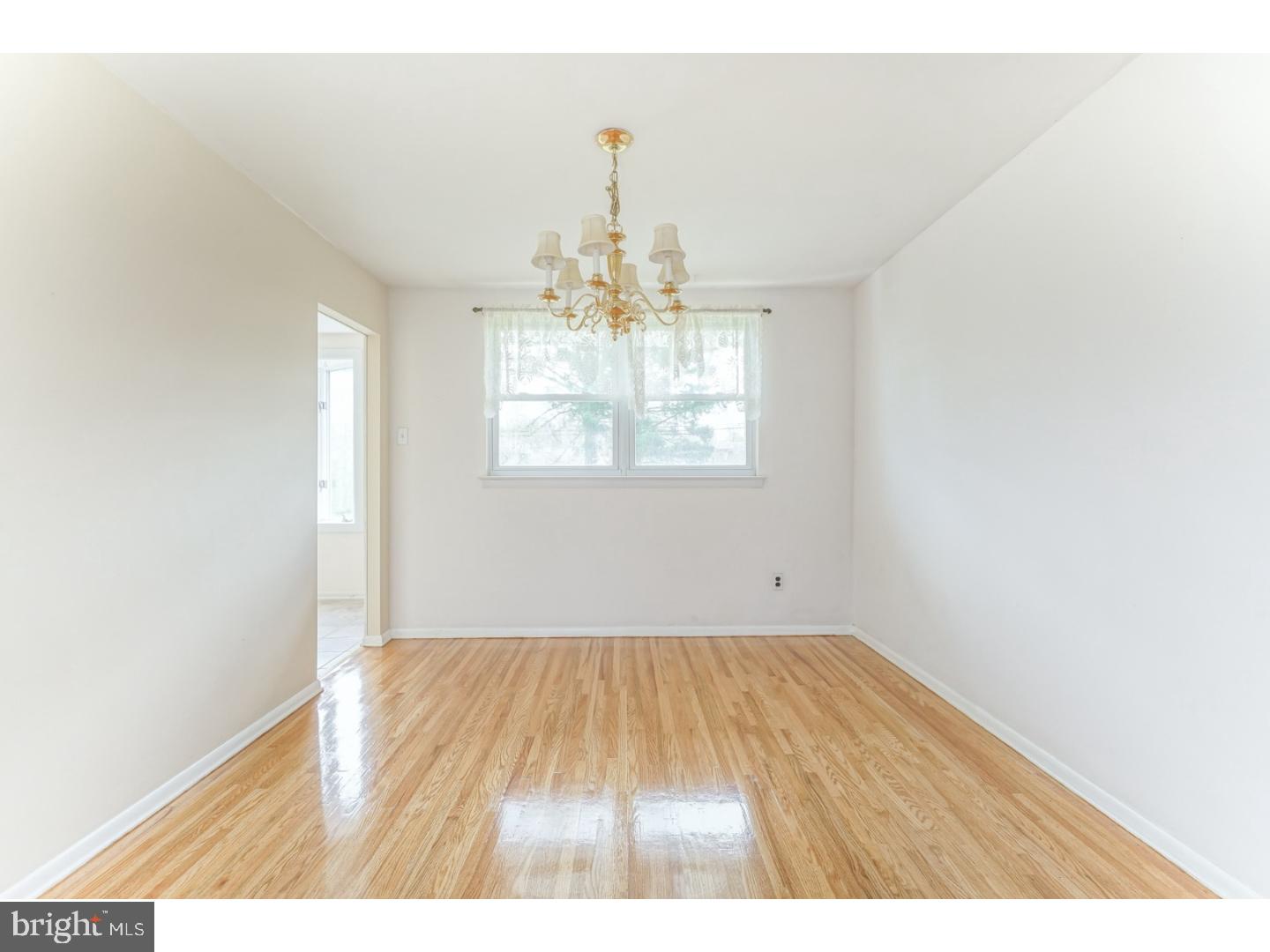 1161 Bloomdale Road Philadelphia, PA 19115 - Photo 8 of 24 Gallery Image 8