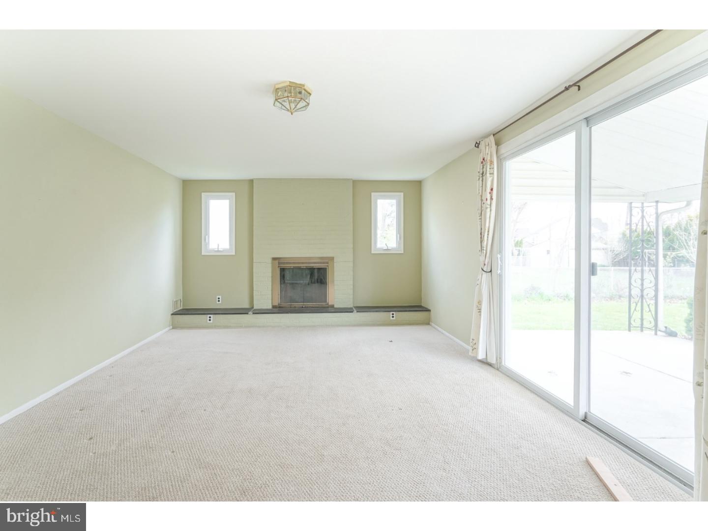1161 Bloomdale Road Philadelphia, PA 19115 - Photo 10 of 24 Gallery Image 10