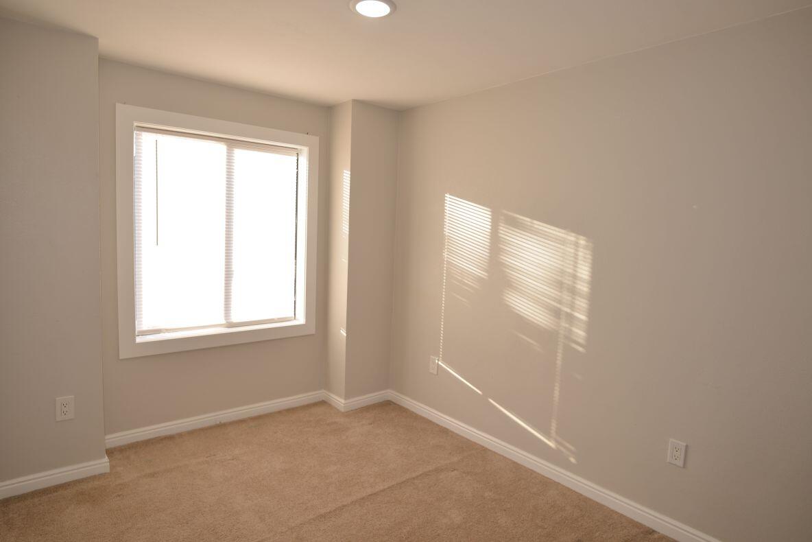 465 North 800 West, Unit 7 Cedar City, UT 84721 - Photo 4 of 23 DSC_6687