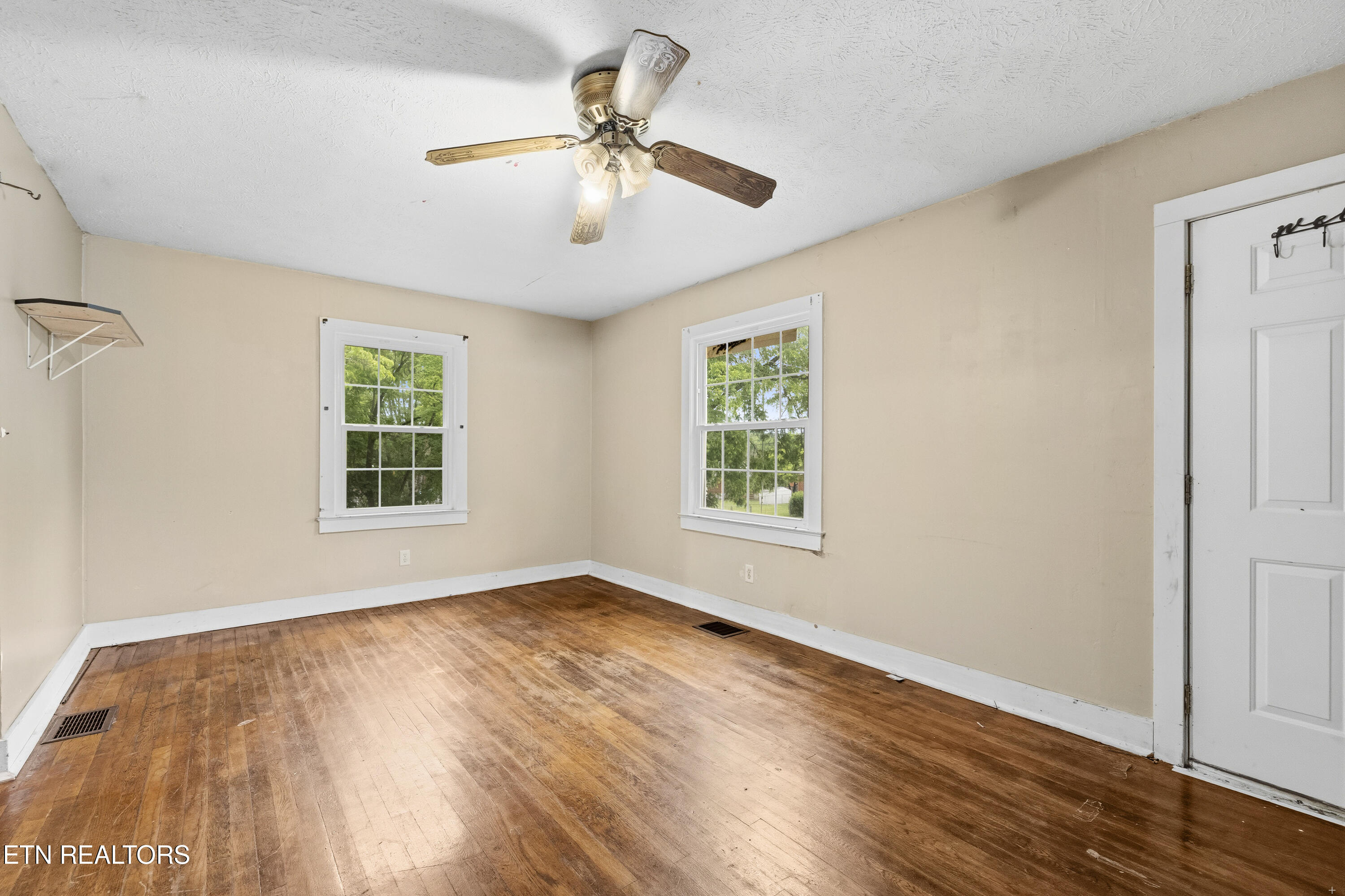 713 Rutledge Avenue Morristown, TN 37813 - Photo 3 of 29 4 Positive Perceptions-4