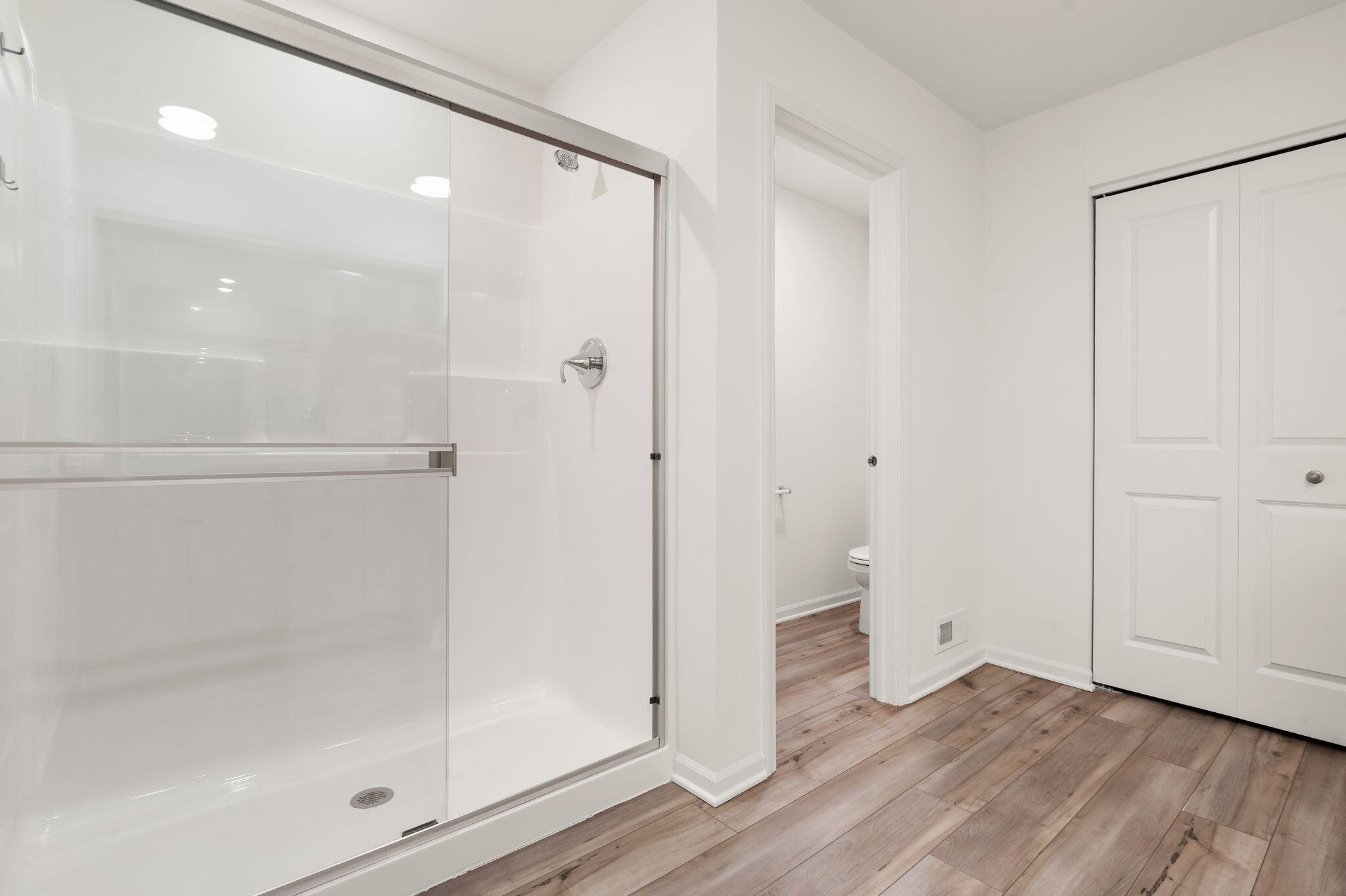 1811 East 111th Place Crown Point, IN 46307 - Photo 21 of 35 a view of bathroom with shower