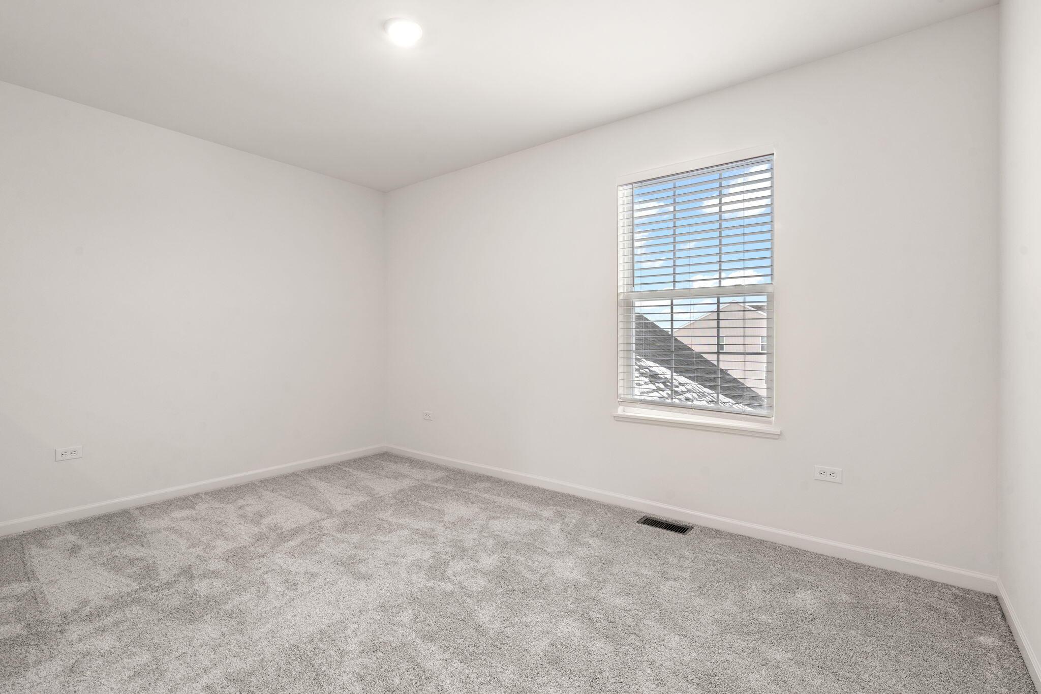 1811 East 111th Place Crown Point, IN 46307 - Photo 25 of 35 an empty room with a window