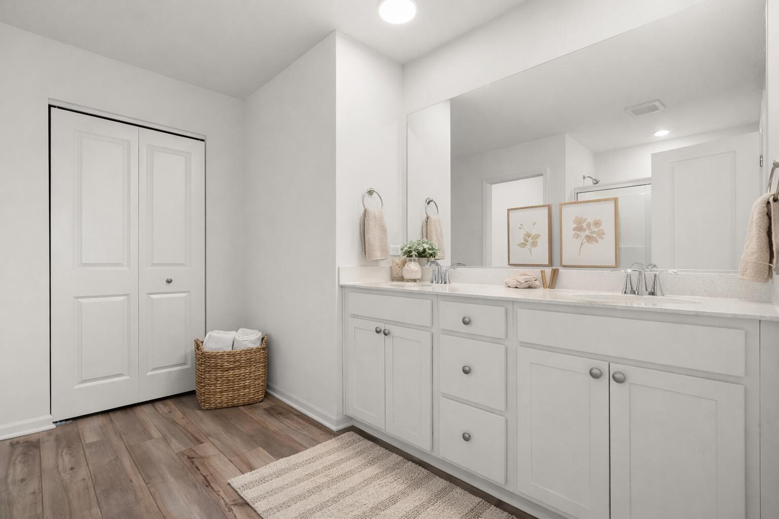 1811 East 111th Place Crown Point, IN 46307 - Photo 4 of 35 a spacious bathroom with 2 sink and a mirror