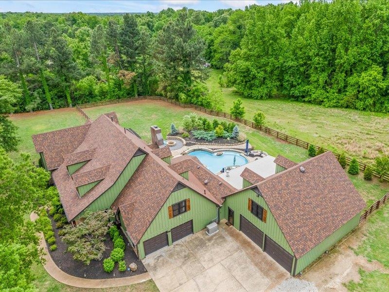 8104 Jack Bond Road Arlington, TN 38002 - Photo 4 of 40 an aerial view of a house having garden