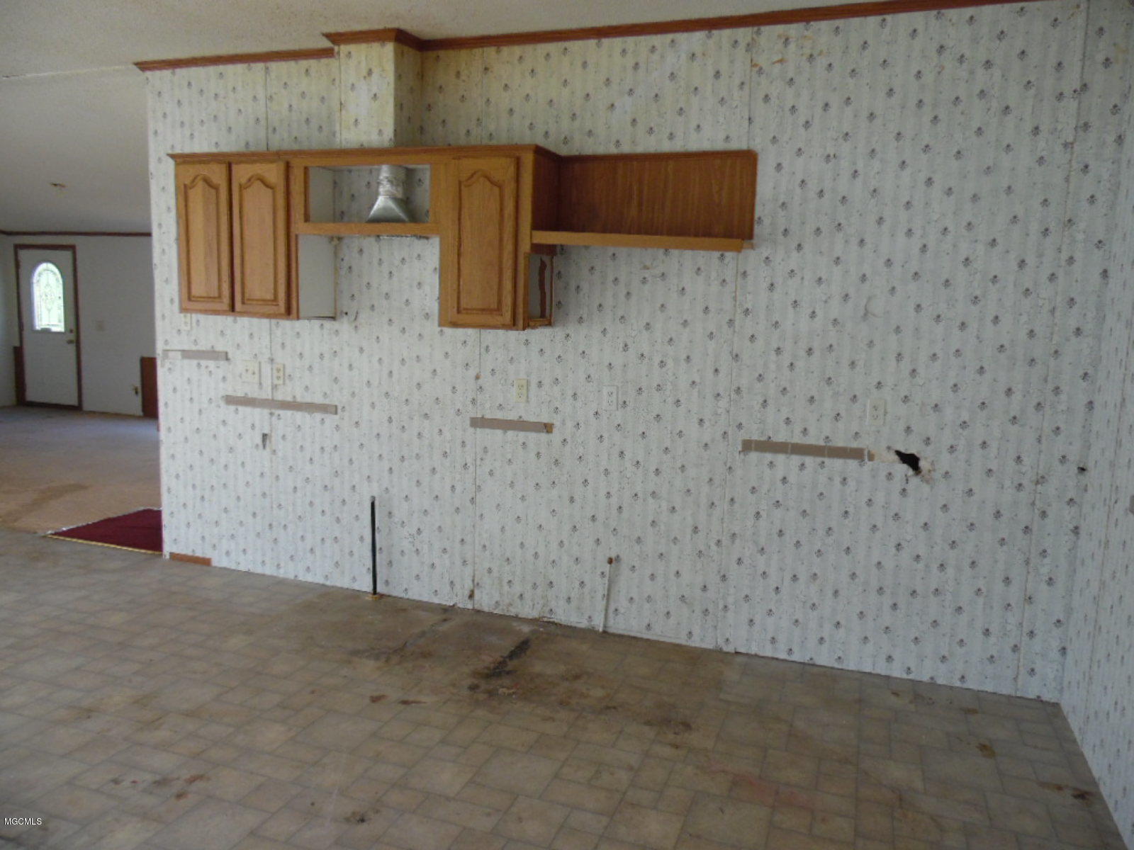 25140 Elmer Ladner Road Pass Christian, MS 39571 - Photo 5 of 13 kitchen