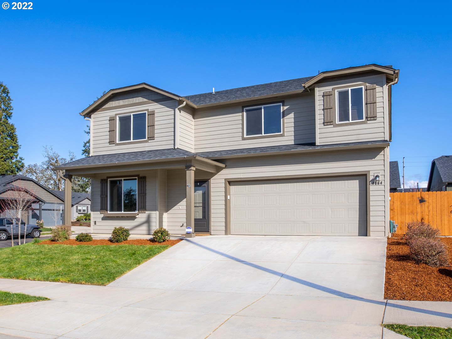 4664 Rocky Road Springfield, OR 97478 - Photo 1 of 21 a front view of a house with garden