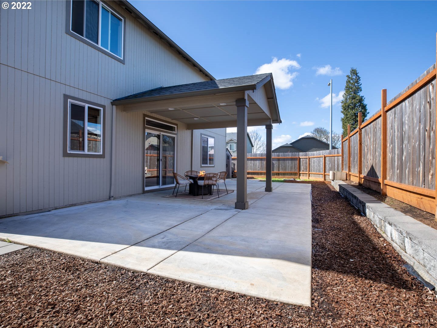 4664 Rocky Road Springfield, OR 97478 - Photo 20 of 21 a view of a house with backyard and sitting area